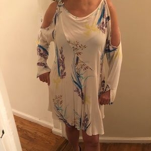 Super Chick-Sexy OffWhite Dress by Free People M-L